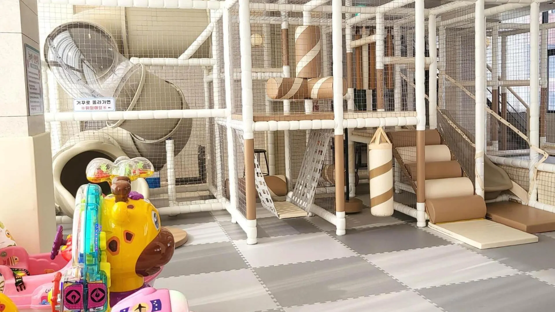 호텔 더 디자이너스 인천 2*,  대한민국