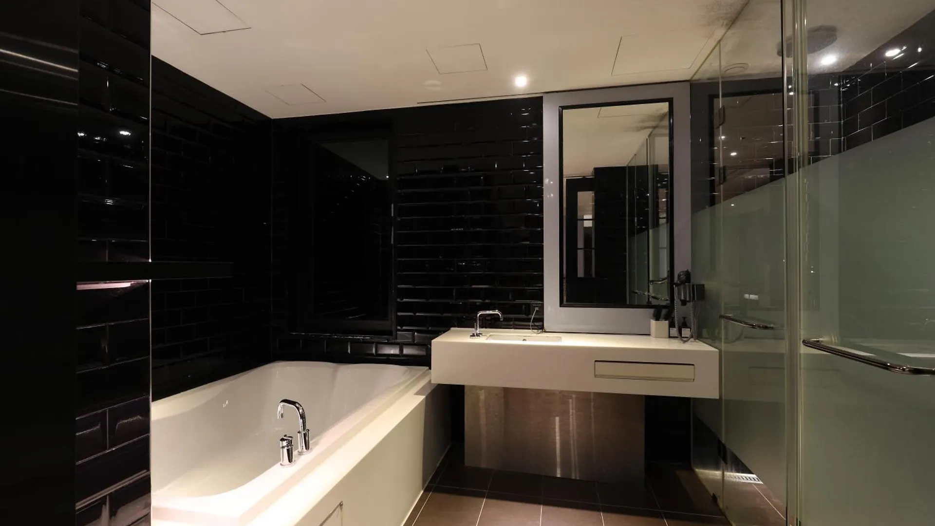 Hotel The Designers Incheon