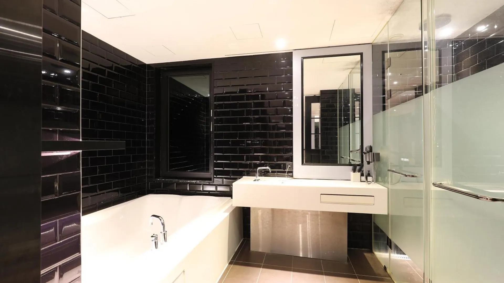 Hotel The Designers Incheon