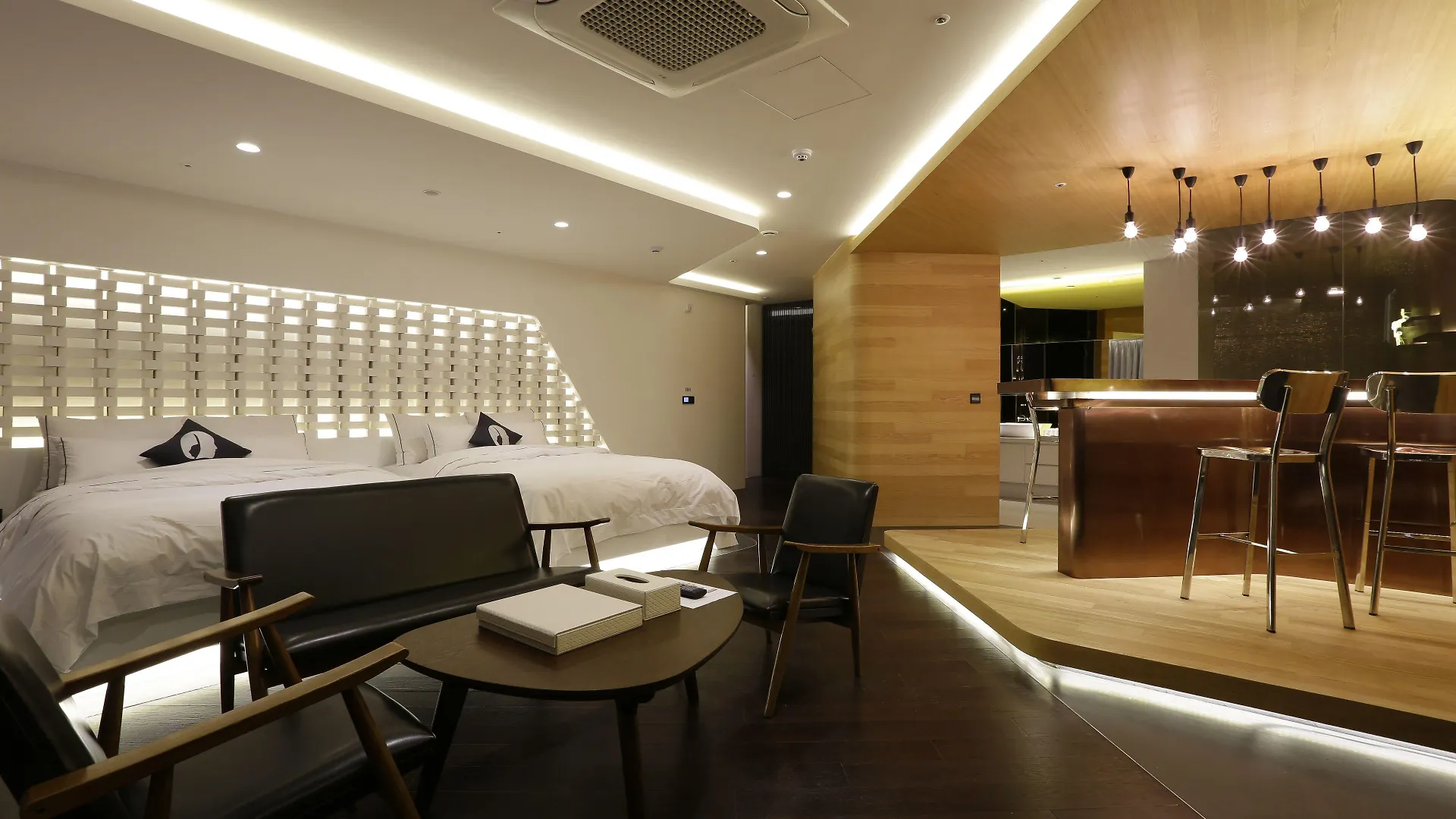 Hotel The Designers Incheon 2*,