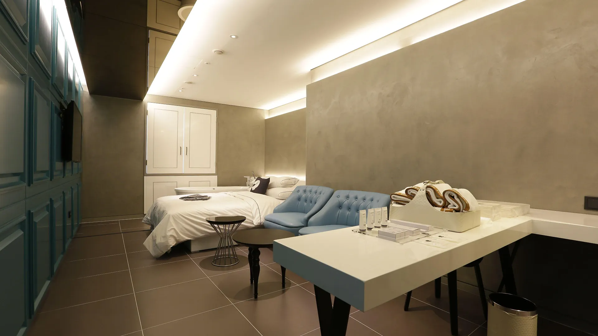 Hotel The Designers Incheon 2*,  South Korea