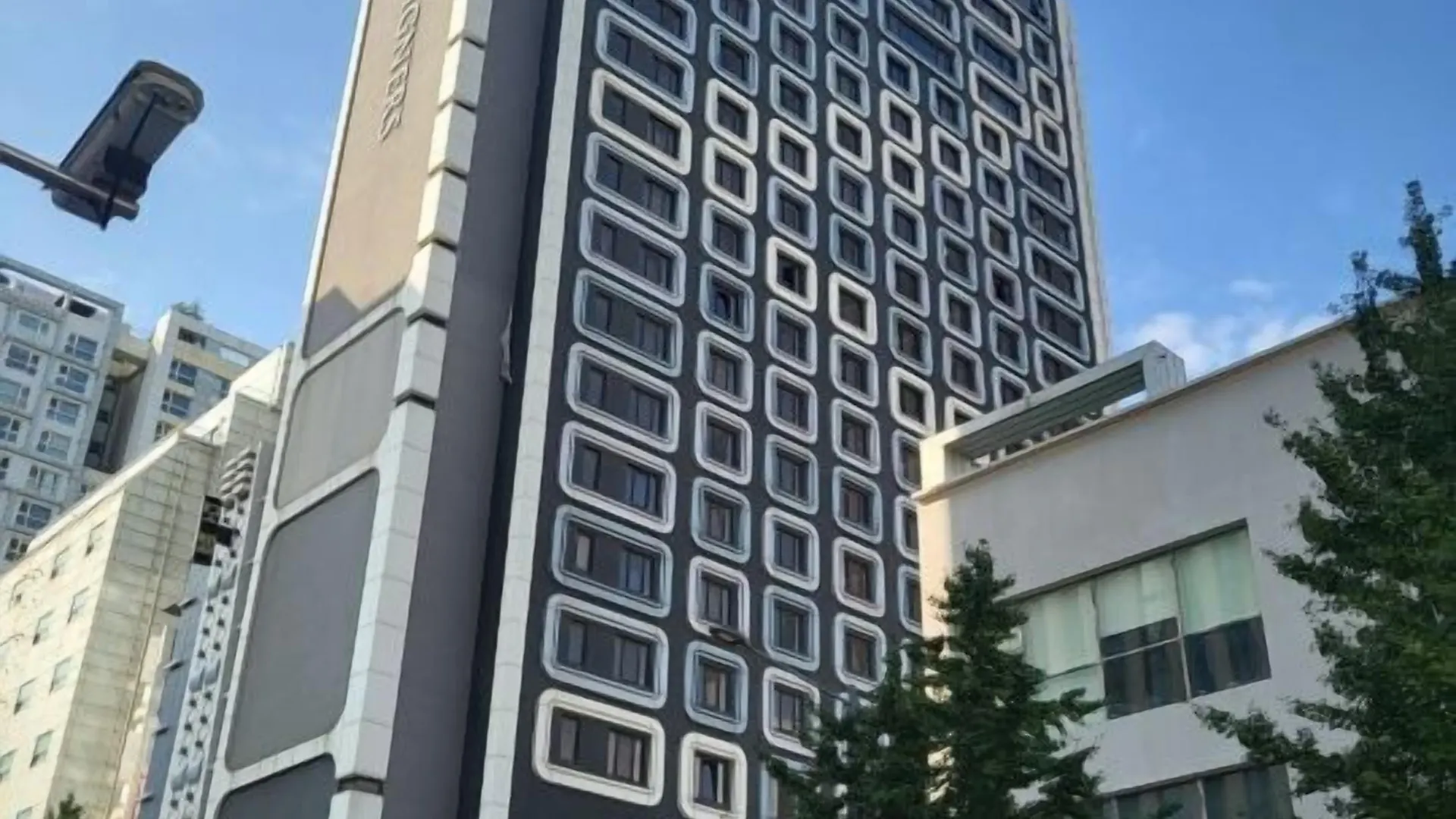 Hotel The Designers Incheon 2*,