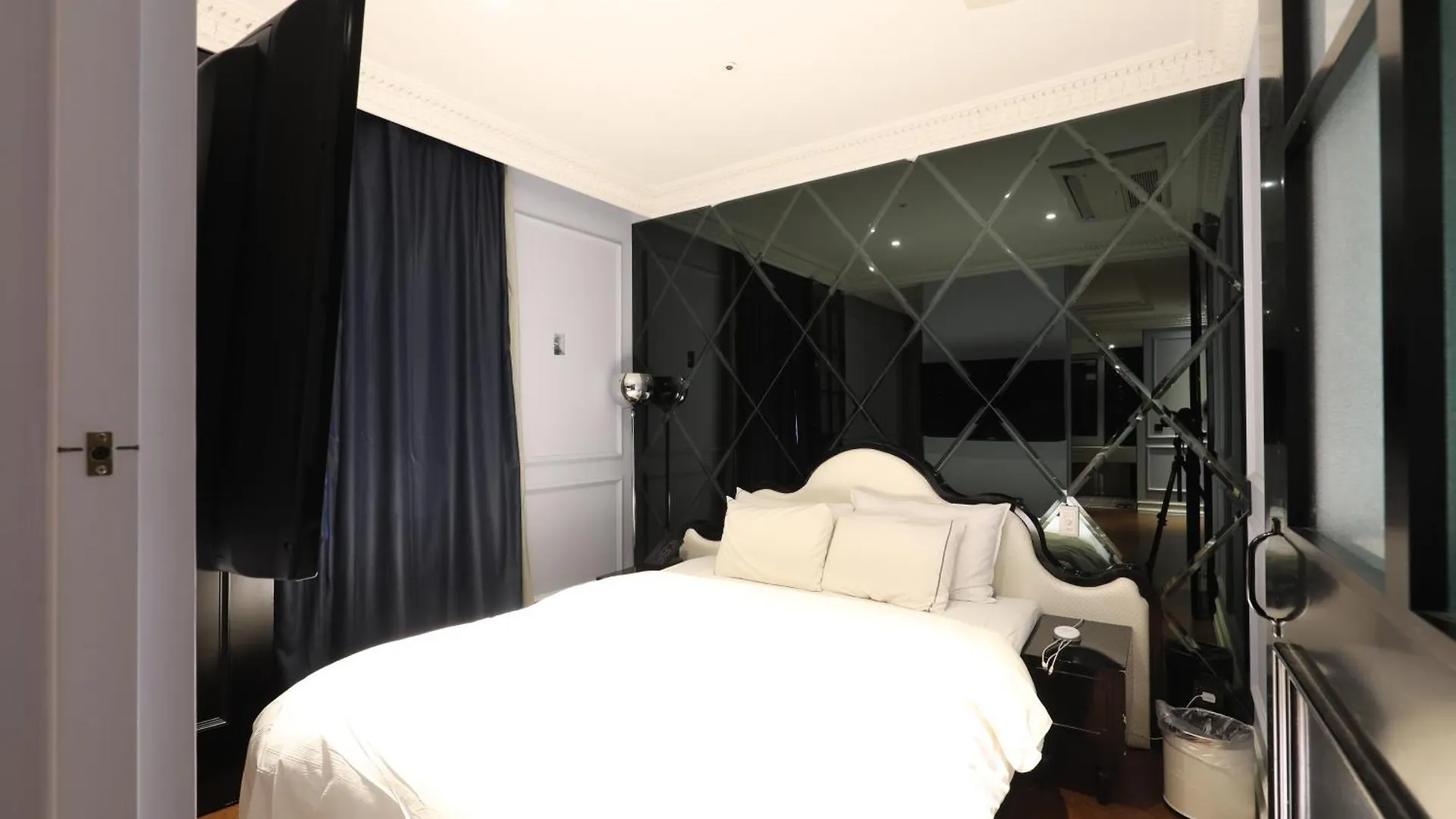 **  Hotel The Designers Incheon Korsel